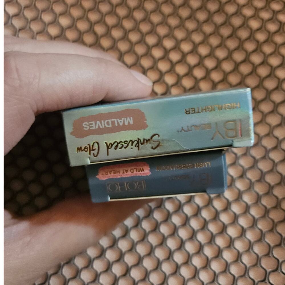 IBY LOT Lush Eyeshadow Wild at Heart & Sunkissed Glow Highlighter Maldives - Picture 10 of 13